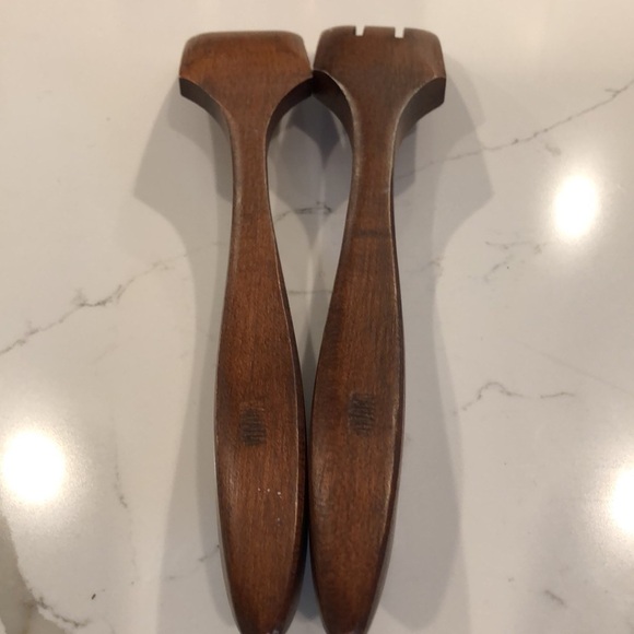 The cellar teak wooden bowls (2) and Canadian made wooden spoon fork salad tongs - Picture 4 of 8